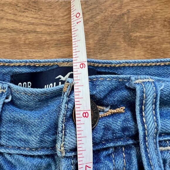 Hollister Jeans Women's Size 00R/23 Low Rise Boyfriend Distressed Light Wash - Picture 8 of 10